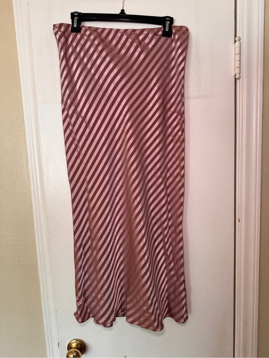 Topshop Dresses & Skirts - Topshop Dusty Pink Striped Maxi Skirt
